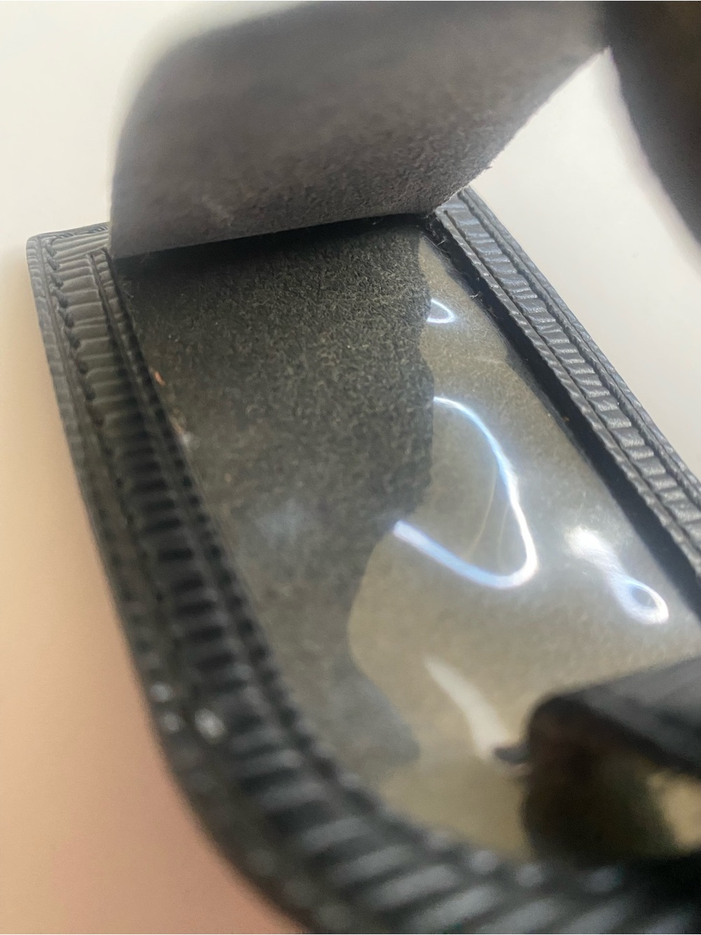 Louis Vuitton Black Epi Leather Travel Tag - Picture 9 of 16